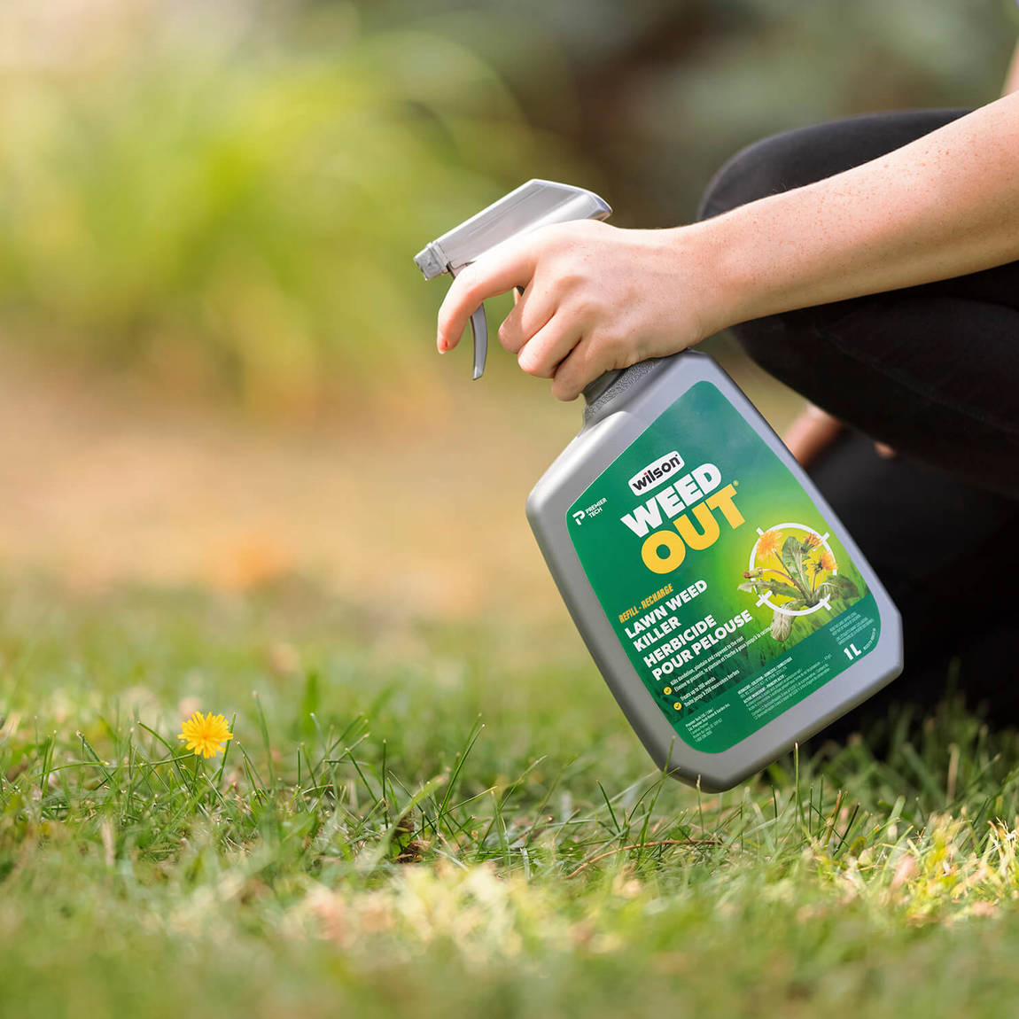 Weed killer deals spray for lawns